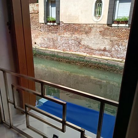 Ca Lucia Canal View Veneza Exterior foto